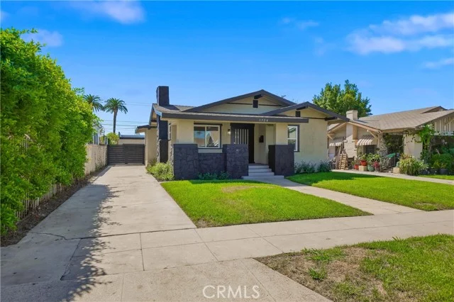 1724 W 43rd Street photo 2