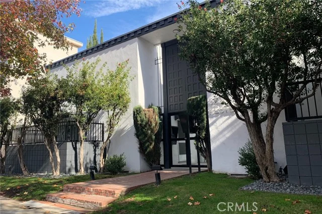 5236 Kester Avenue, Sherman Oaks