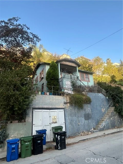 325 Museum photo 1