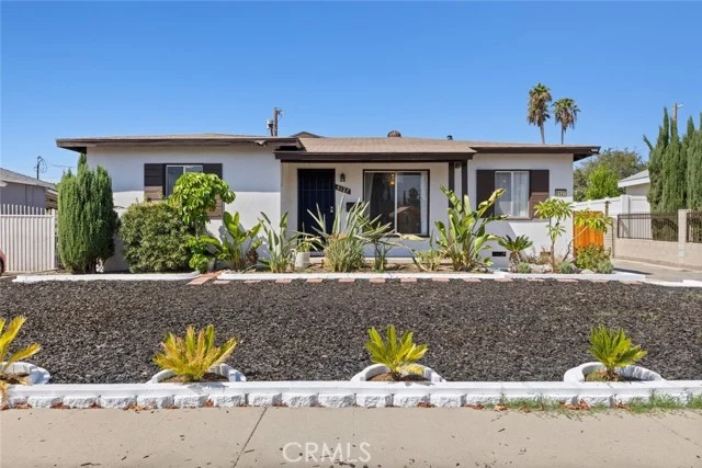8127 Wilkinson Avenue, North Hollywood