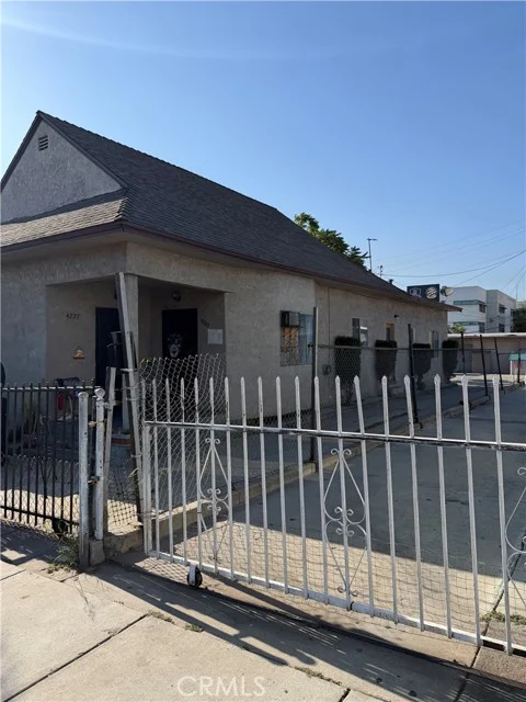 4227 E Cesar E Chavez, Los Angeles
