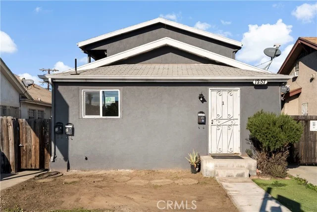 1257 W Vernon photo 1