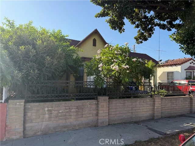 955 S Hillview, East Los Angeles