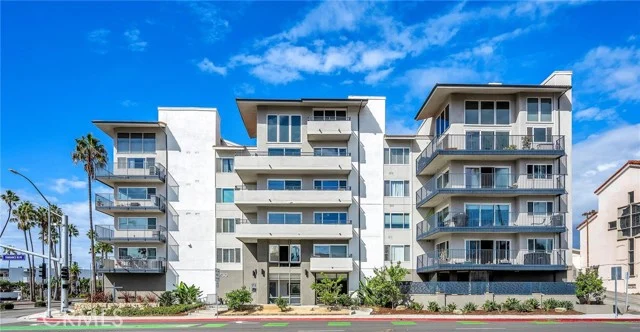 230 S Catalina Avenue #214 photo 2