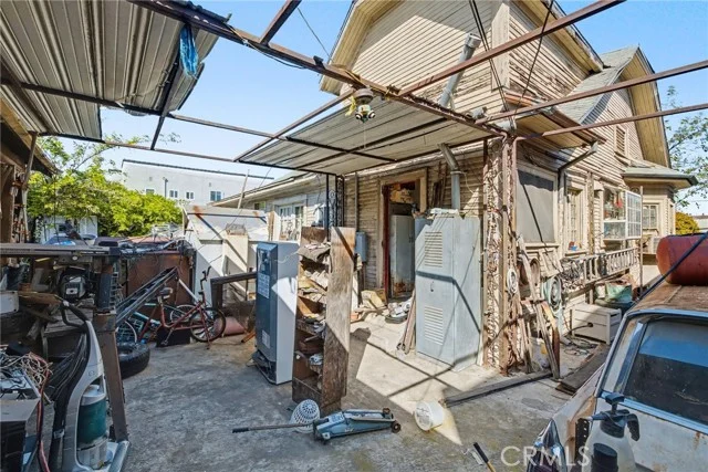 773 N Alexandria Avenue photo 3