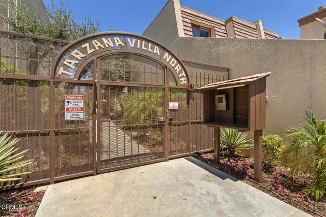 18409 Collins Street #F, Los Angeles