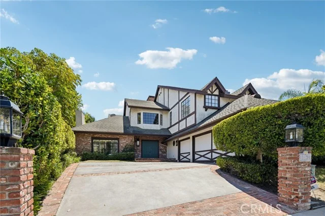 10190 Baywood Court, Los Angeles