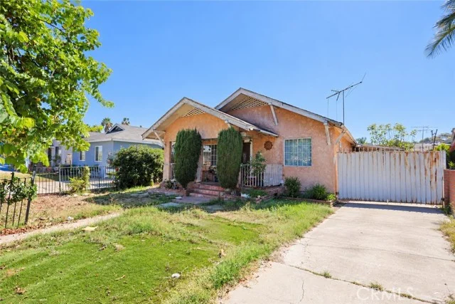 5018 W 111th Place, Inglewood
