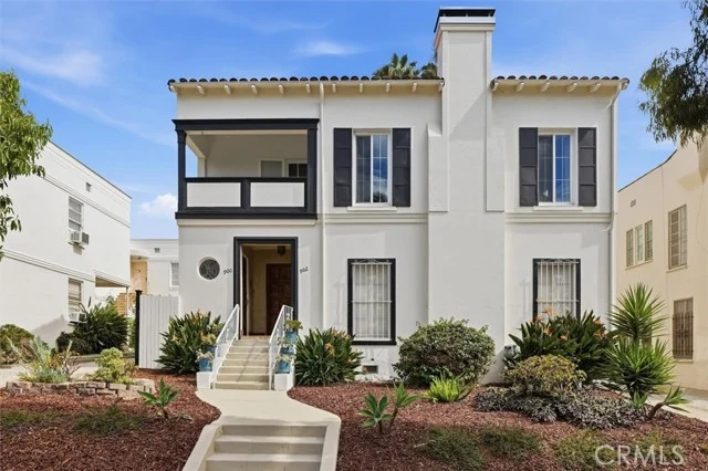 900 S Curson, Los Angeles