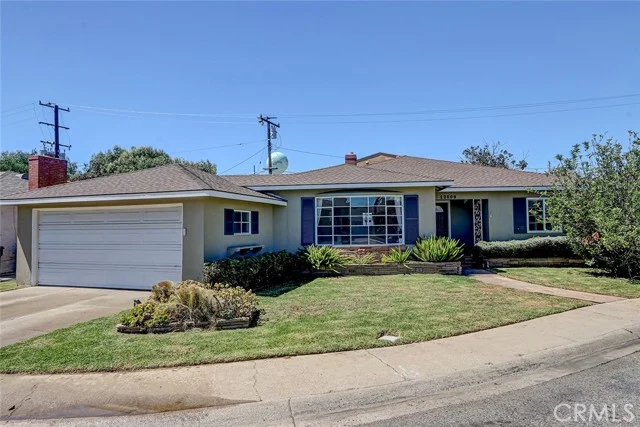 12509 Manor, Hawthorne