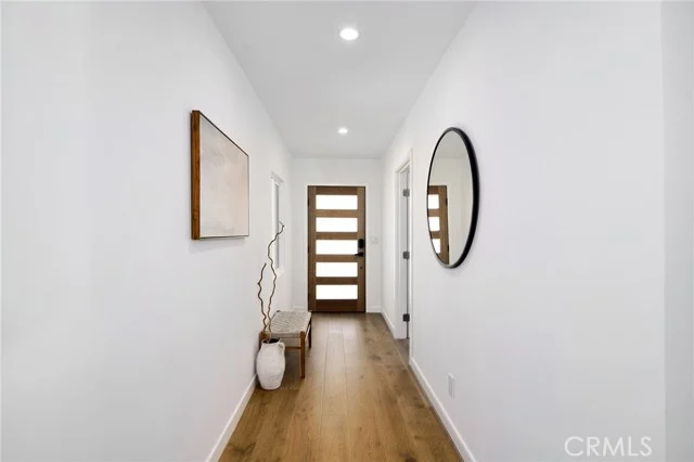 17420 Collins Street photo 4