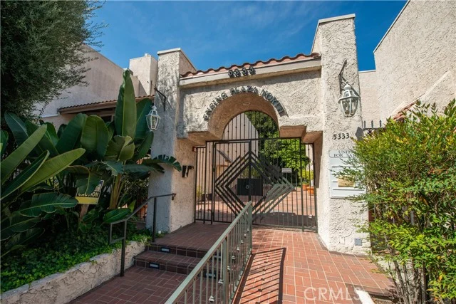 5333 Zelzah Avenue #102, Encino