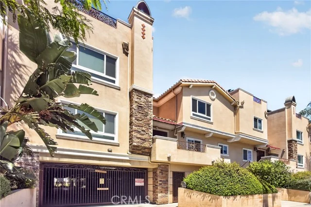 12645 Oxnard #9, North Hollywood