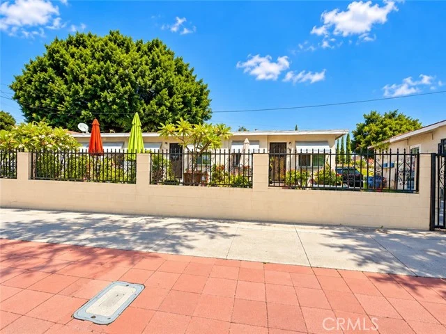2111 Bird Street, Los Angeles