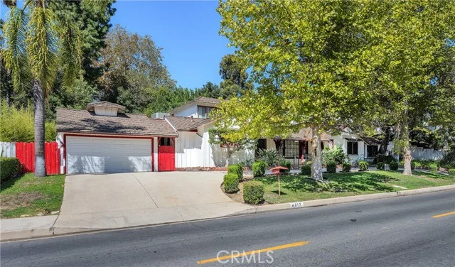 4317 Petit Avenue, Encino