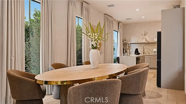 8840 Ashcroft, Los Angeles