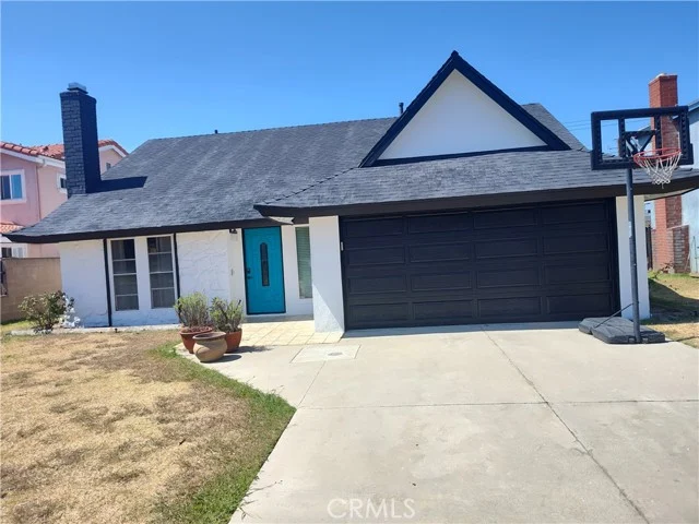 711 E Acoma, Carson