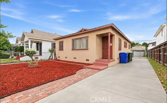 324 E 55th, Los Angeles