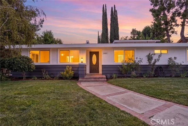 23800 Hatteras Street, Woodland Hills