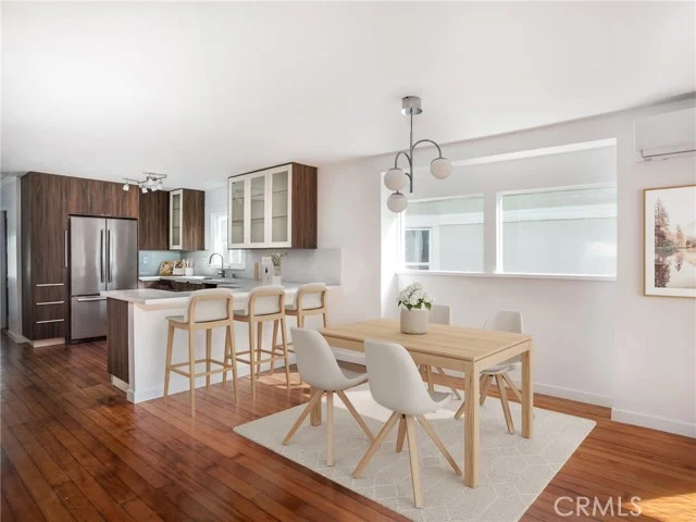 58 Ozone Ave photo 4