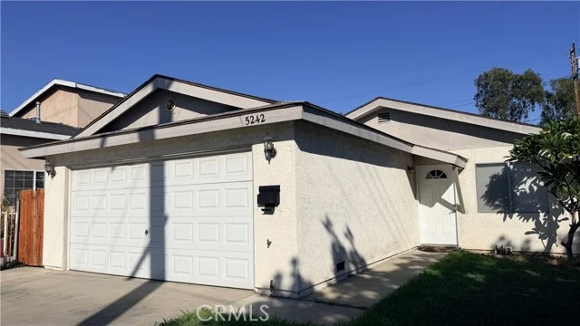 5242 Linden Avenue, Long Beach