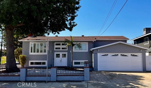 1514 E Maple Avenue, El Segundo