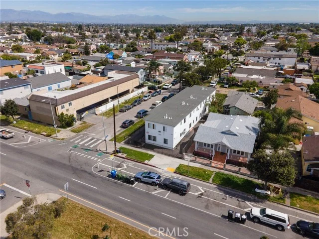10500 S Broadway photo 1