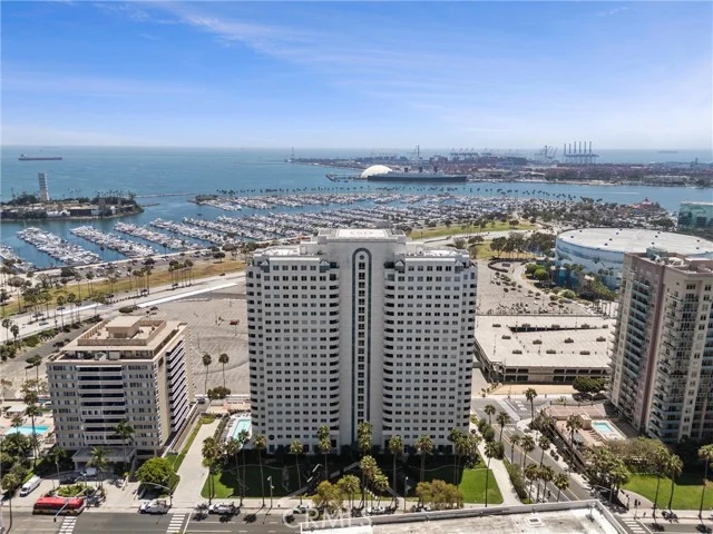 525 E Seaside Way #2003, Long Beach