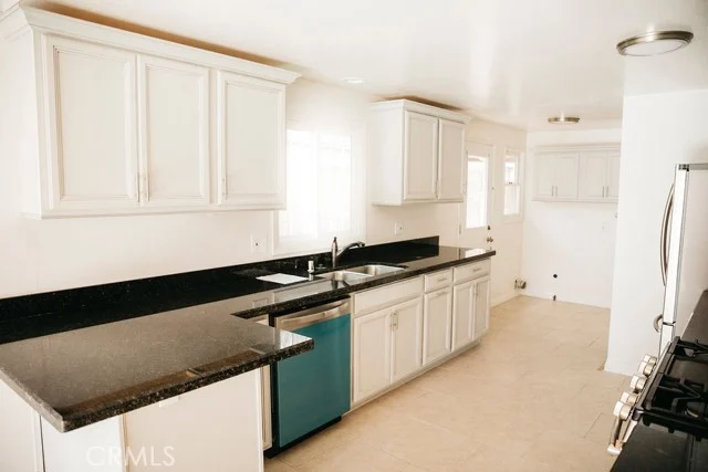 1760 Ruhland Avenue photo 4