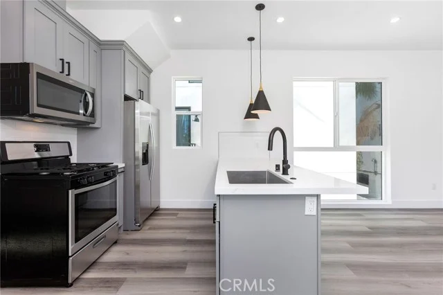 1255 N Gower Street photo 3