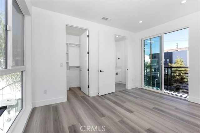 1255 N Gower Street photo 4
