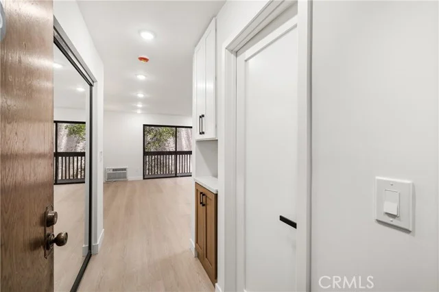 22100 Burbank #250f, Woodland Hills