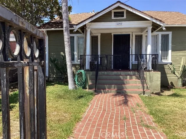 1059 Thornton, Los Angeles