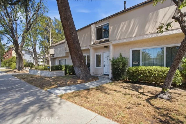 5664 Etiwanda photo 1