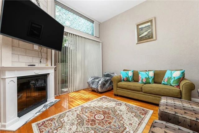 6201 Shoup #75, Woodland Hills