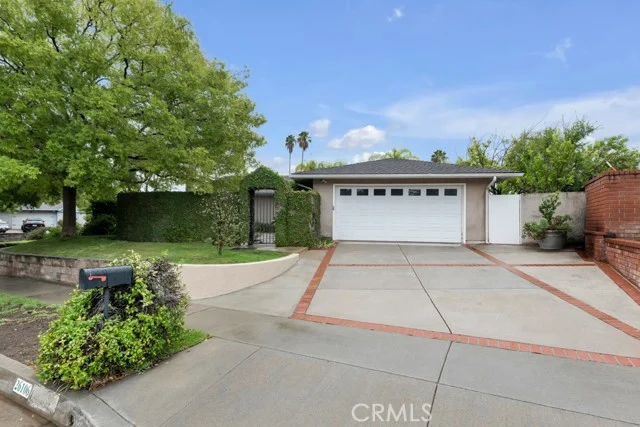 26106 Veva Way photo 2