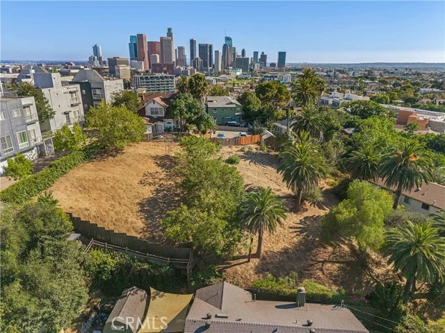 1200 W Innes Avenue, Los Angeles