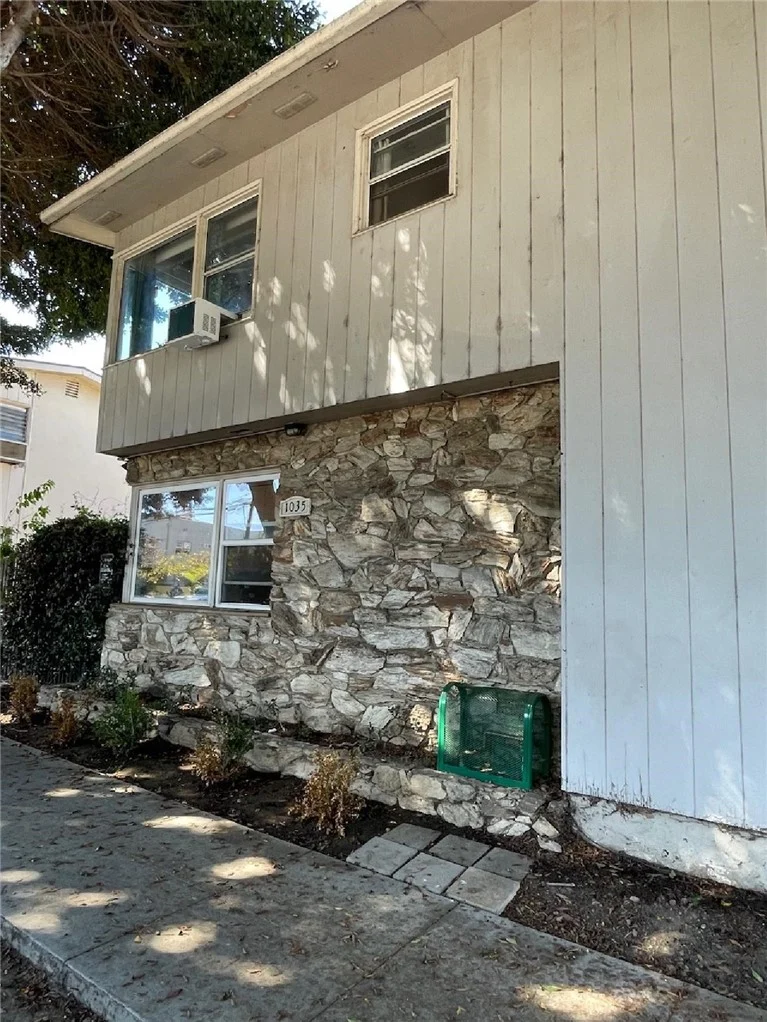 1035 E Appleton Street #2, Long Beach