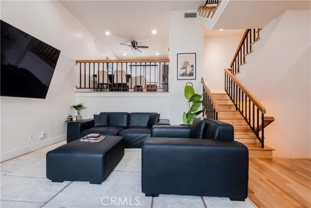 10911 Bluffside Drive #17, Studio City