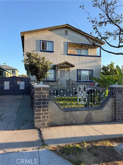 536 E 67th, Inglewood