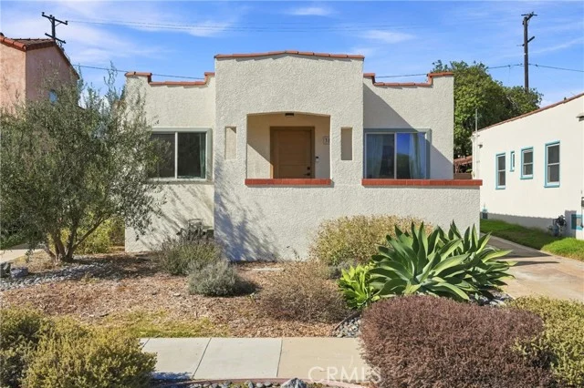 3855 E Wilton, Long Beach