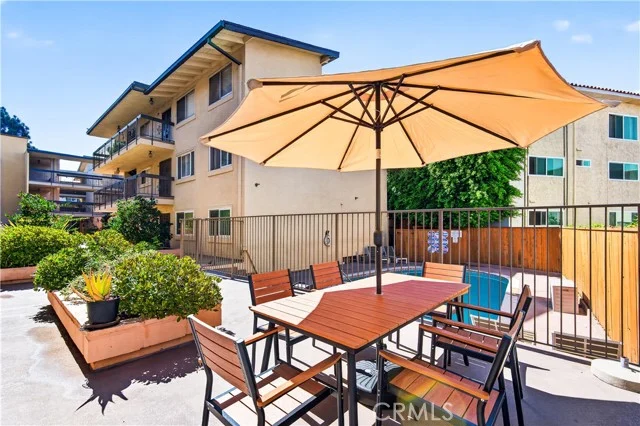 6151 Canterbury Drive #104, Culver City