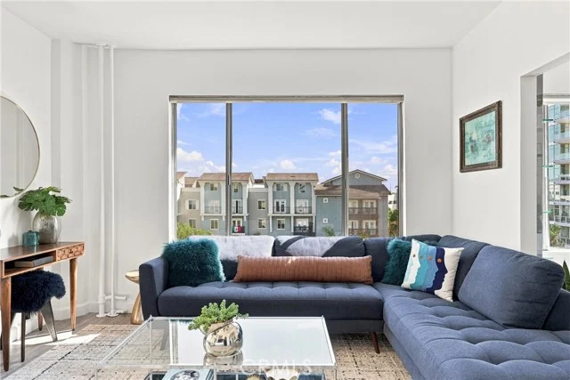 360 W Ocean Blvd #407, Long Beach