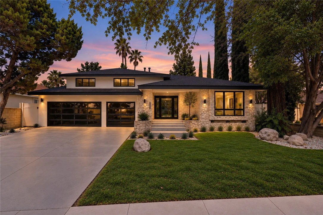 23921 Berdon Street photo 3