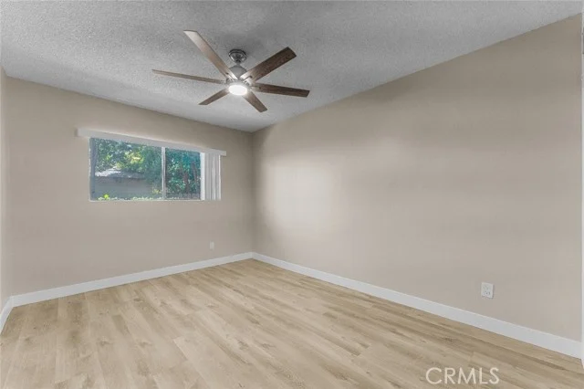 531 W Hyde Park photo 5