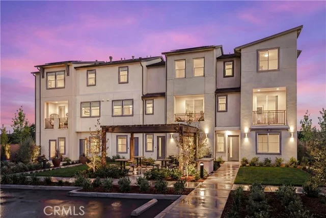 12720 Azure Way #27, Hawthorne