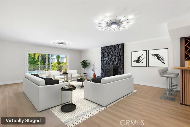 6627 Columbus Avenue, Van Nuys