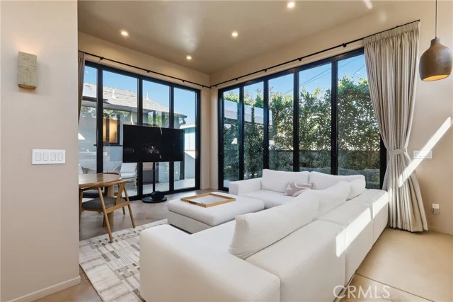 16914 Budlong, Gardena