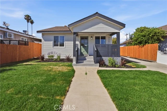 3207 Garnet, Los Angeles
