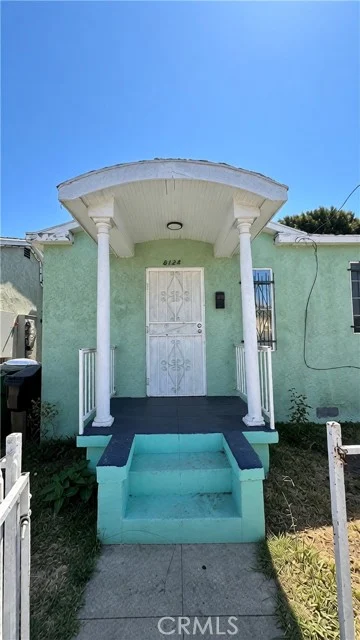 6114 Wall, Los Angeles